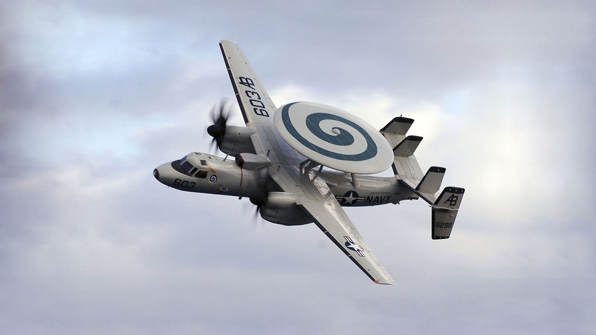 im体育app官方下载-渡边一平蛙泳动作协调速度惊人